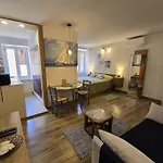 Apartman Fritula - *